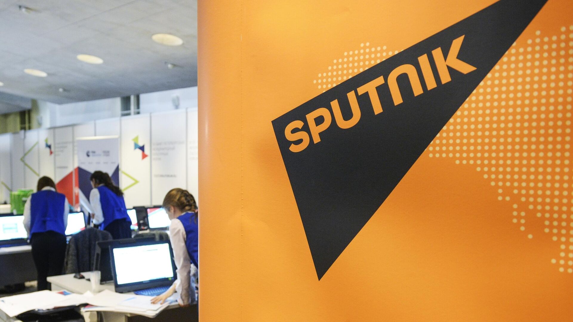 Студия информационного агентства и радио Sputnik на VI Санкт-Петербургском международном культурном форуме - Sputnik Узбекистан, 1920, 05.03.2022